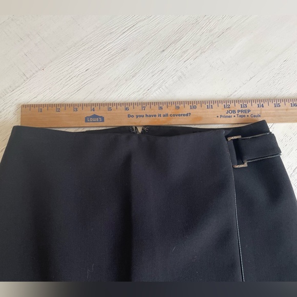 White House Black Market skirt - Picture 4 of 6